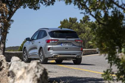 Ford Kuga Plug-in hybrid FWD 225Ps